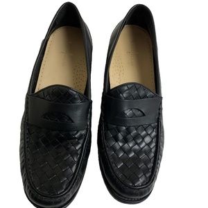Cole Haan, Women's Size 10, Black Woven Penny Loaf